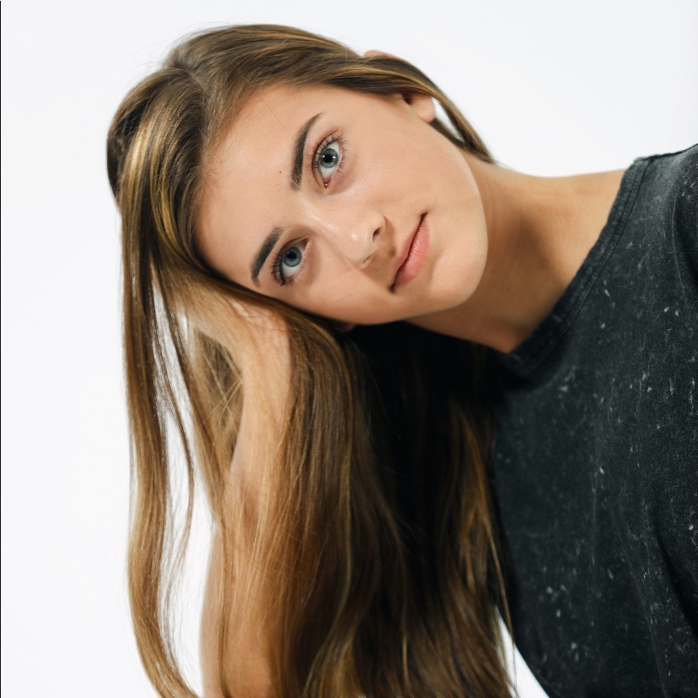 Meet your Posher, Raegan